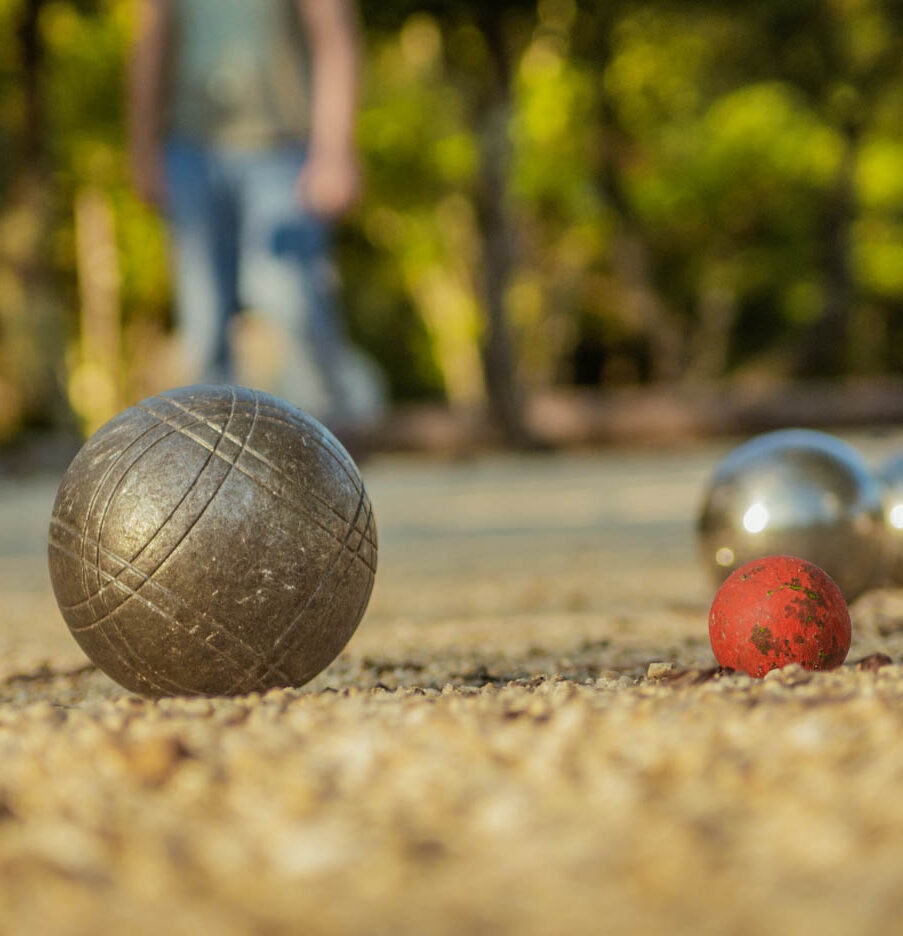 Activité pétanque camping au médoc